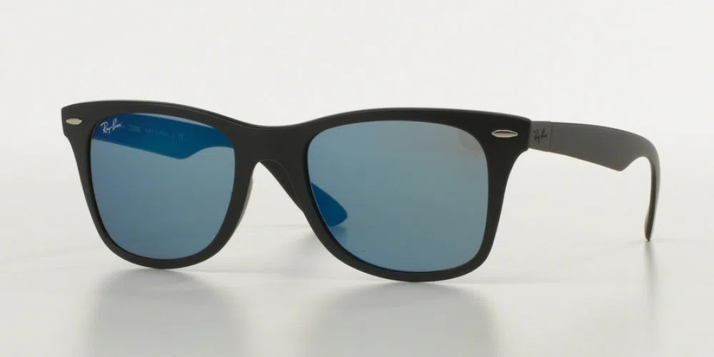 Ray-Ban Wayfarer Liteforce 4195 Sunglasses - view 19
